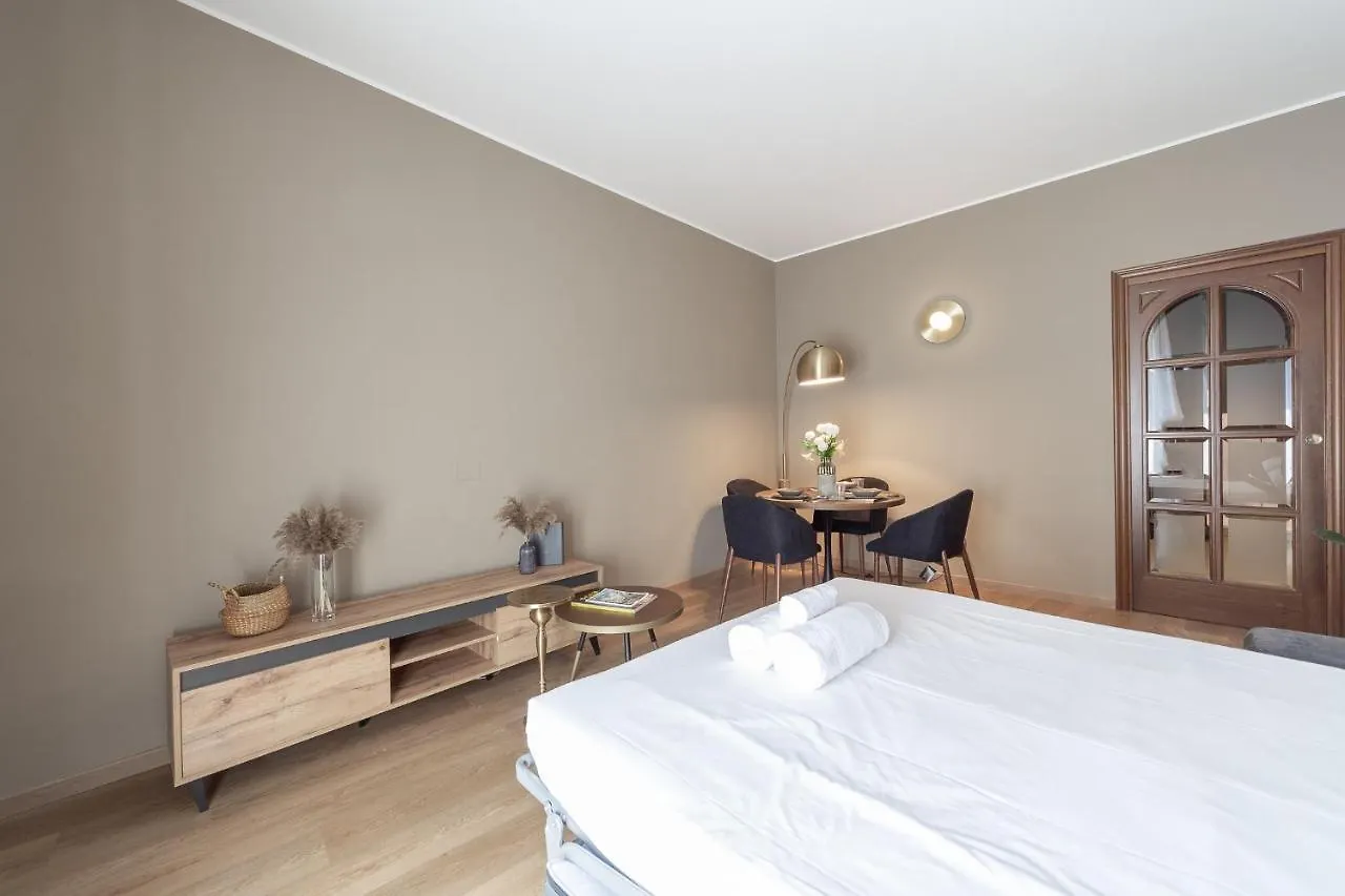 Moscova 50 Apartment Milan Italy